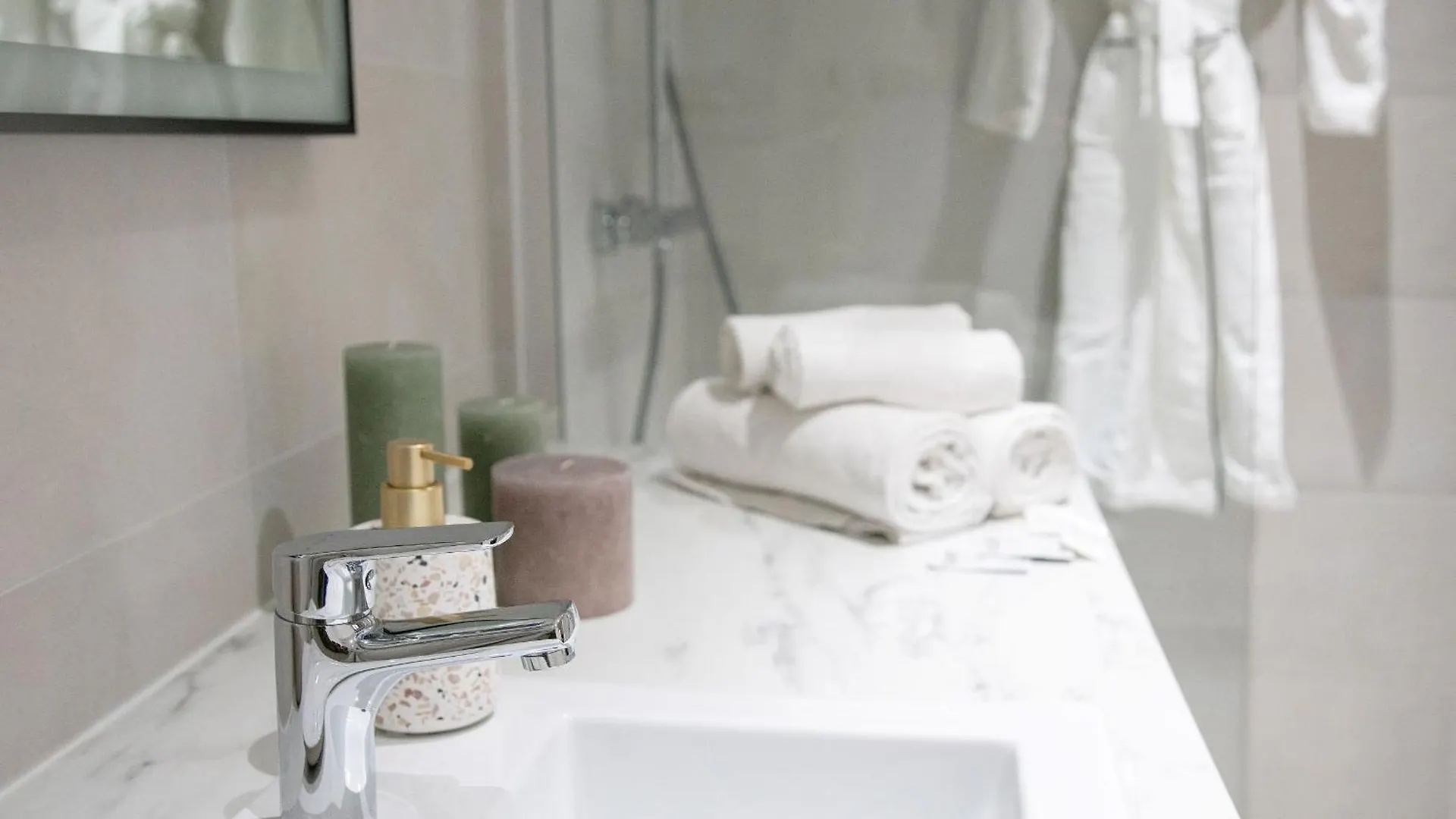 Central Paris - Montorgueil - Cityapartmentstay 0*,  Franciaország